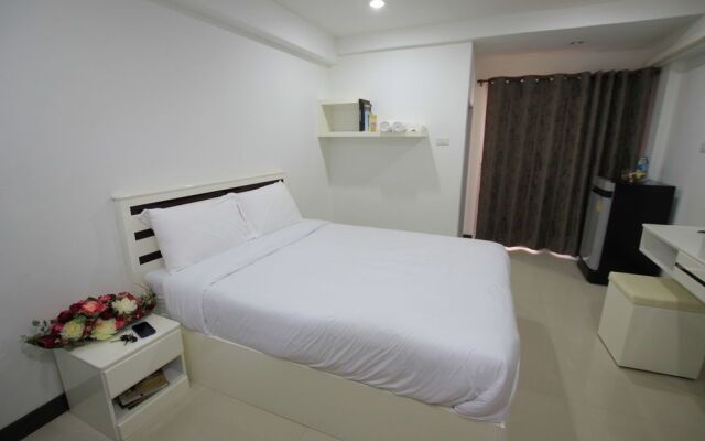 Toptel Ratchada 5 Apartment