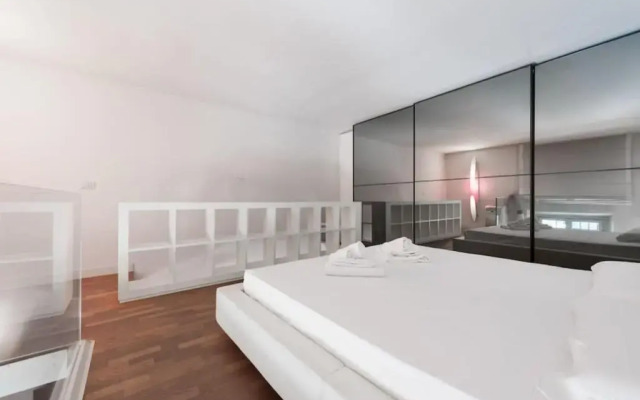 SANTA MARIA NOVELLA STYLISH Loft GREAT LOCATION-Hosted by Sweetstay