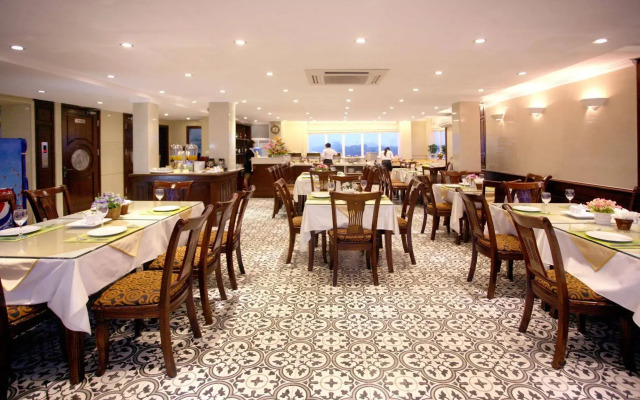 Hanoi Emotion Hotel