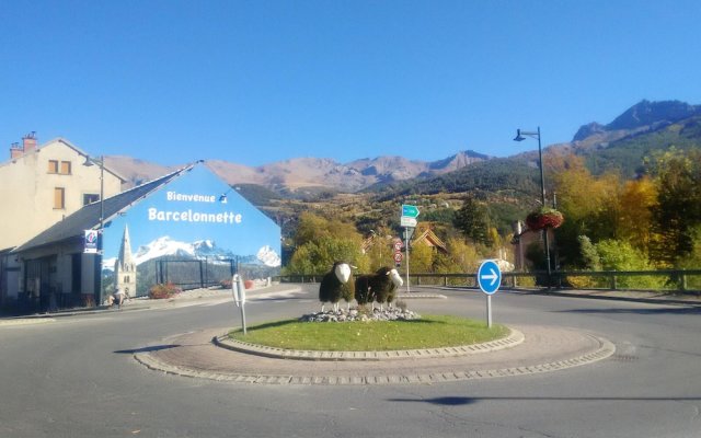 Apartment With one Bedroom in Barcelonnette, With Wonderful Mountain V