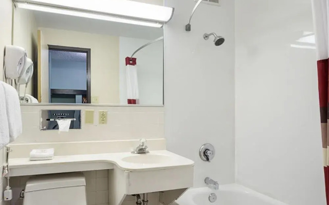 Travelodge Batavia Darien Lake Theme Park