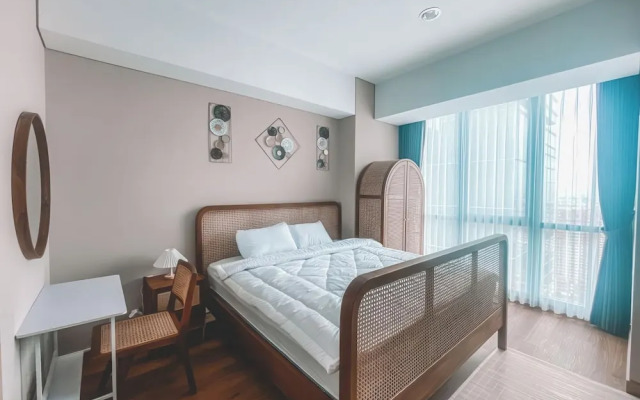 Staycation Jakarta Holland Village