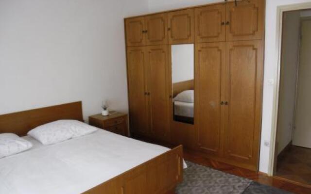 Rooms and Apartments Kurtović