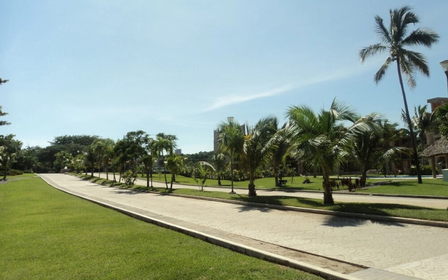 Acapulco Diamond Zone Residential With Jacuzzi in Private Roof Garden