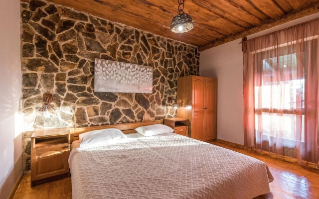 Pet-friendly Holiday Home in Sukošan with Hot Tub