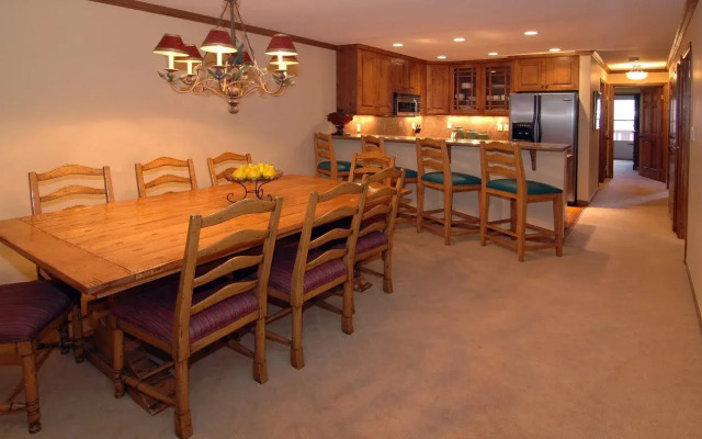 Destination Resorts Vail Collection