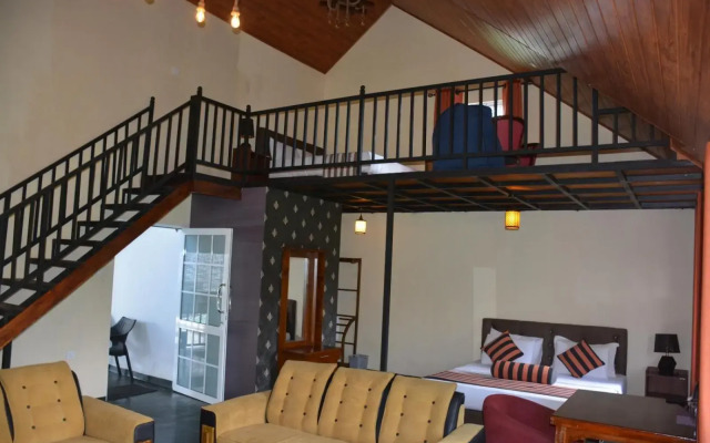 Hill Cool Hotel & Restaurant