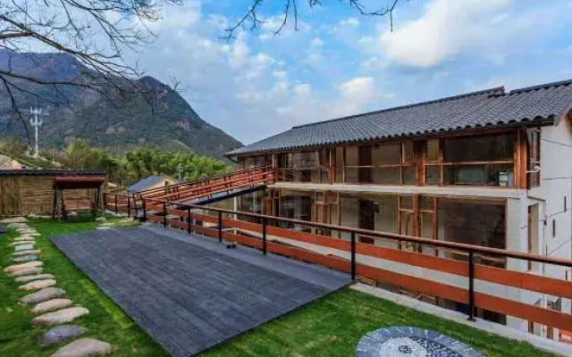 Xiaoshulin Shishang Hostel