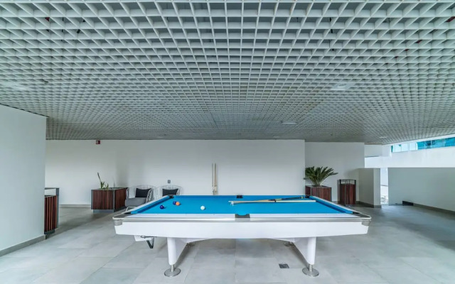 Marina Arcade by bnbme