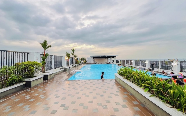 Functional And Cozy Studio At Skyview Medan Apartment – Outside – Medan
