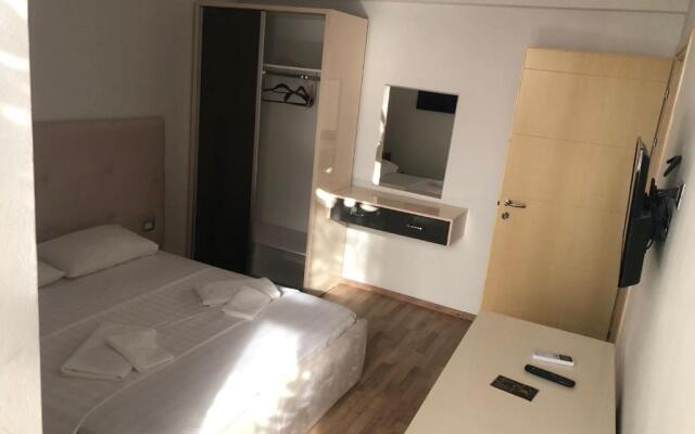 Hotel Aulona Fier