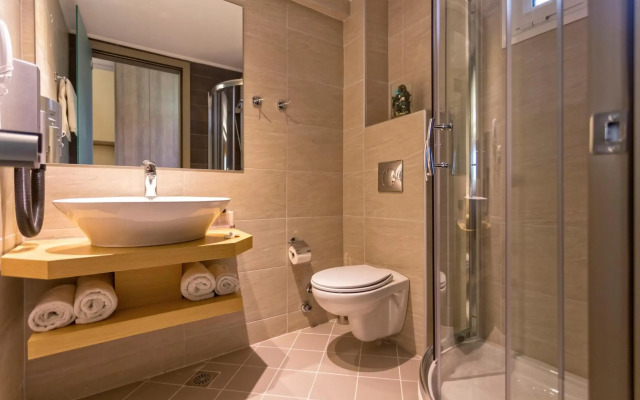 Lagomandra Hotel and Spa