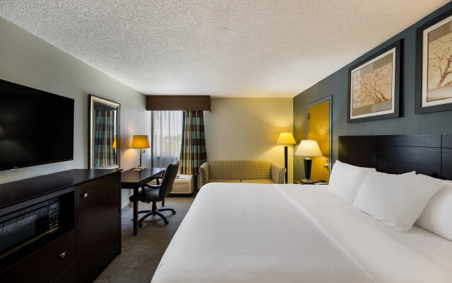 Suburban Studios San Angelo near Convention Center