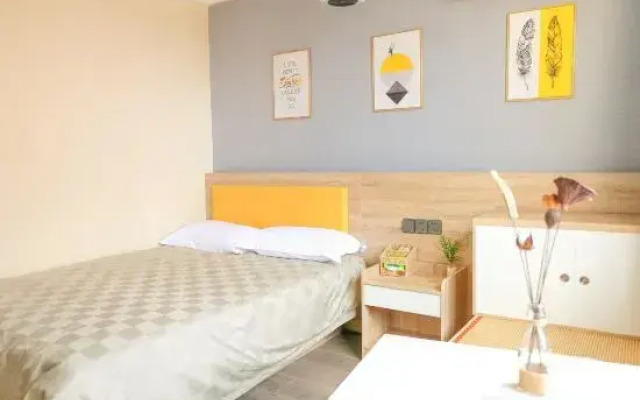 Box Space Xinzhiwan Hotel (Shanghai Bay University City Branch)