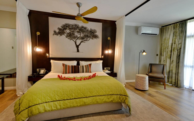 Cresta Mowana Safari Resort & Spa
