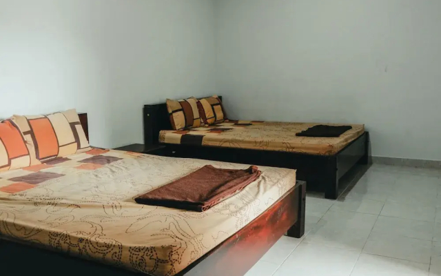 Hotel Diana 2