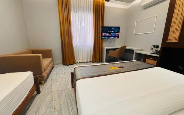 Hotel Mumbai House - Pithampur