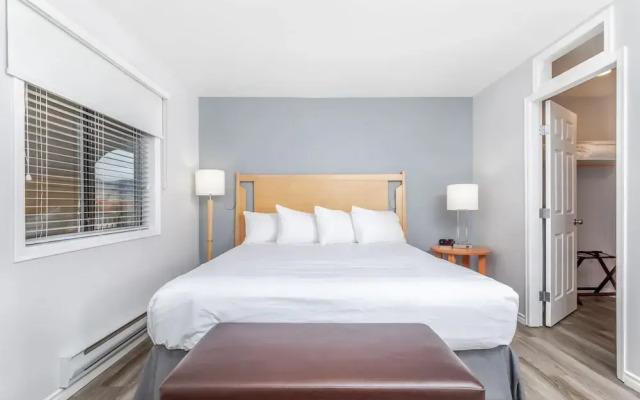 Westridge Motor Inn