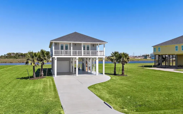 Pelican Perch by Ryson Vacation Rentals
