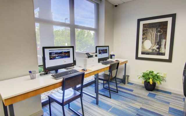 Holiday Inn Express & Suites Blacksburg - University Area by IHG