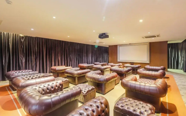 Oceana Suites Yoo
