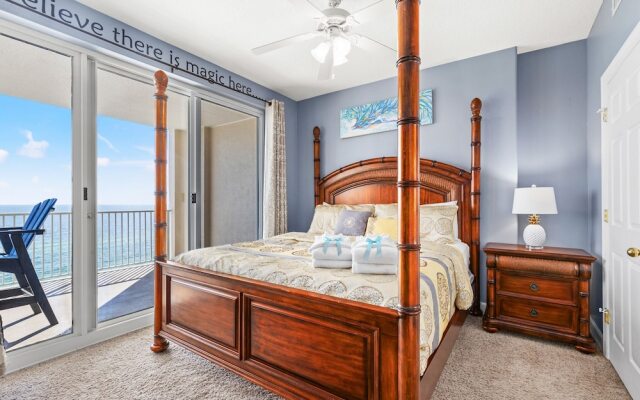 Ocean Reef 1106 - Lazy Daze