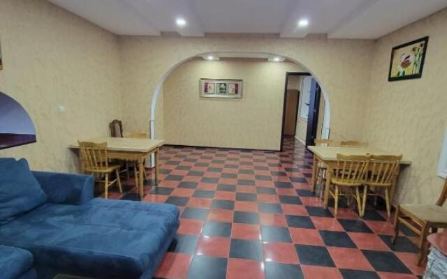 Hotel Edemi