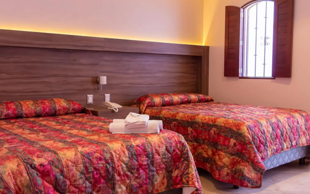 Hotel Santa Helena Plaza