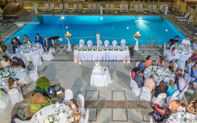 Grecian Castle Hotel