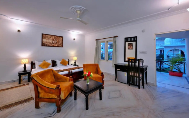 Tiger Den Resort