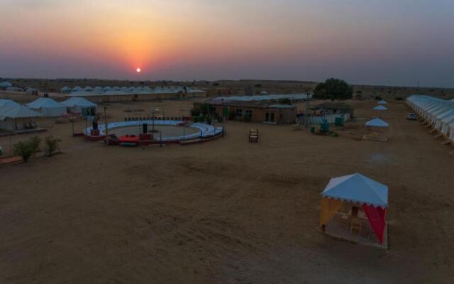 Dynamic Desert Camp