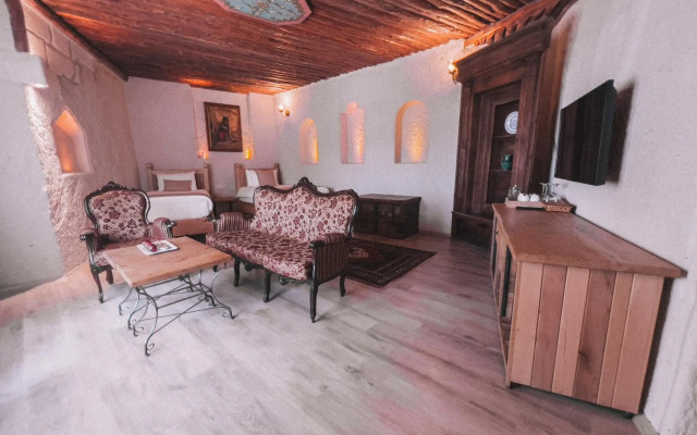 Local Cave House Hotel
