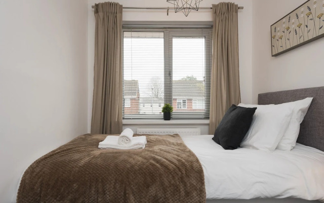 Captivating Beverley 3-bed House Private Parking