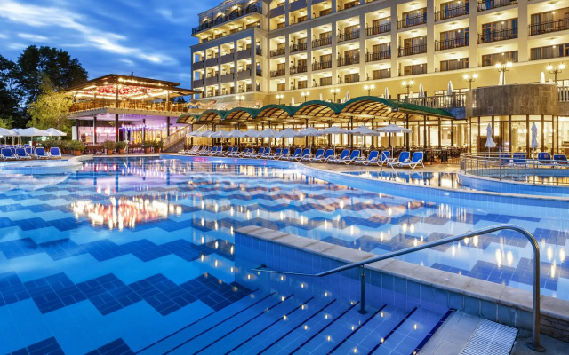 Sol Nessebar Bay & Mare Resort