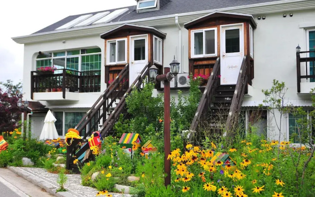 Daegwallyeong Wild Floaroma Pension