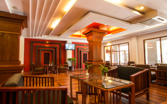 Royal Empire Hotel
