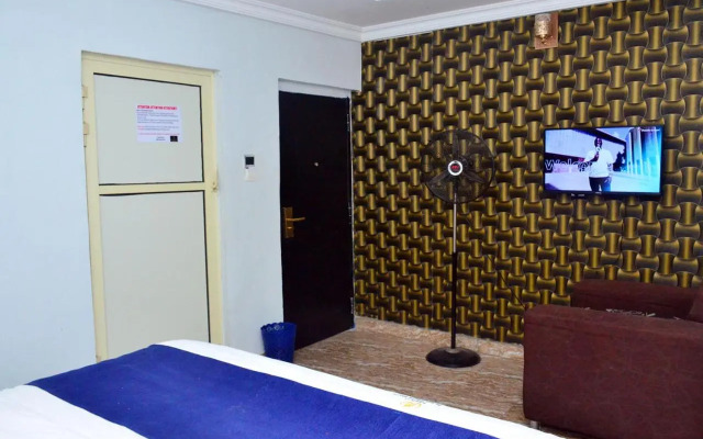Stunning 3 Bedroom Apartments,Lekki Phase 2 & Hotels in Awoyaya