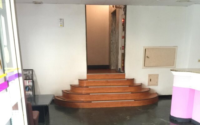 Adia Budget Hotel