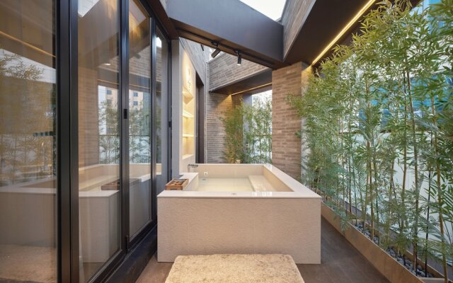 UH Suite Seoul Square