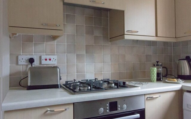 Beautiful and Spacious 2 Bedroom Apartment