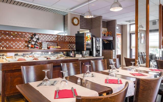 Hôtel des Arcades de Cachan Grand Paris Sud