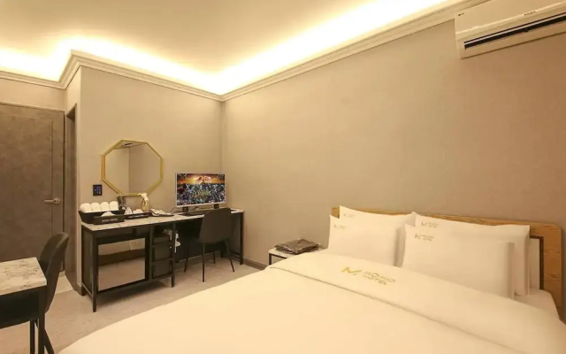 Bucheon Daon Hotel