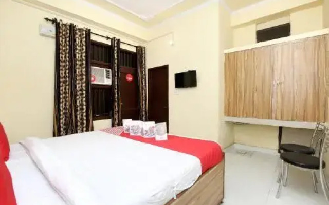 OYO 14823 Skyheights