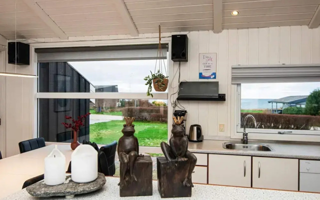 10 Person Holiday Home in Allingabro-by Traum