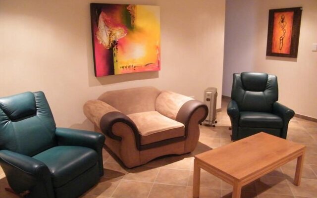 Airport Lodge Guest House