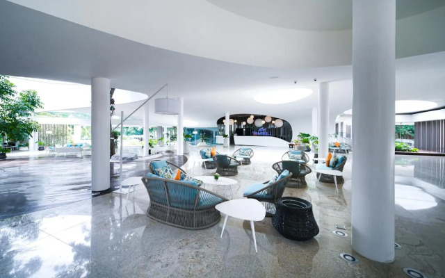 Tambuli Seaside Resort and Spa