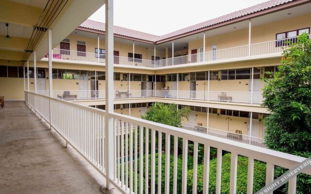 Feung Nakorn Balcony