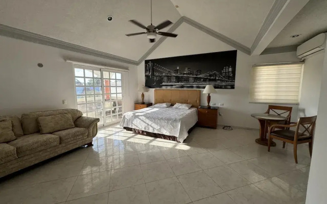 Hotel Zone Beach Villa