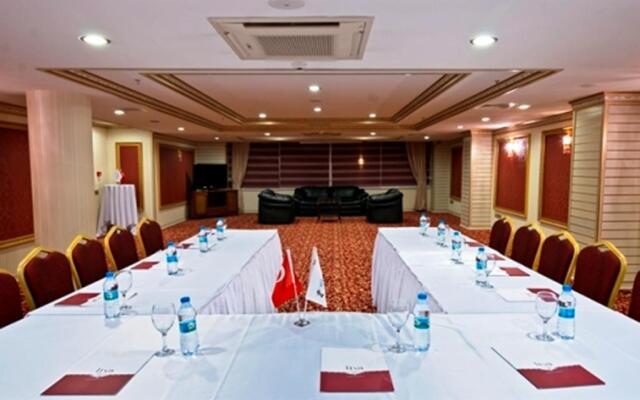 Yücesoy Liva Hotel Spa & Convention Center Mersin