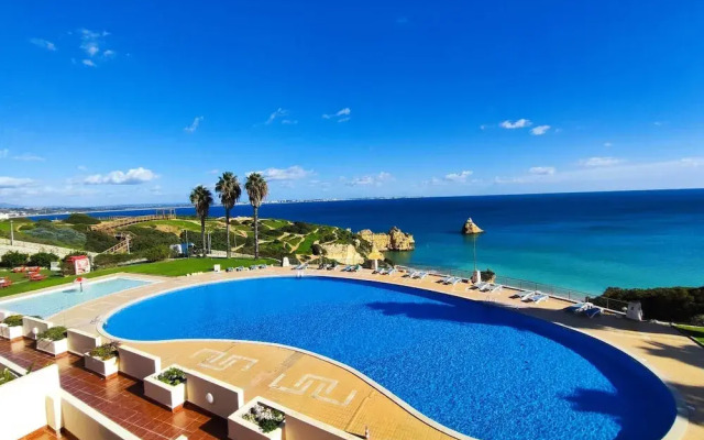 Lagos Ocean BAY With Pool by Homing